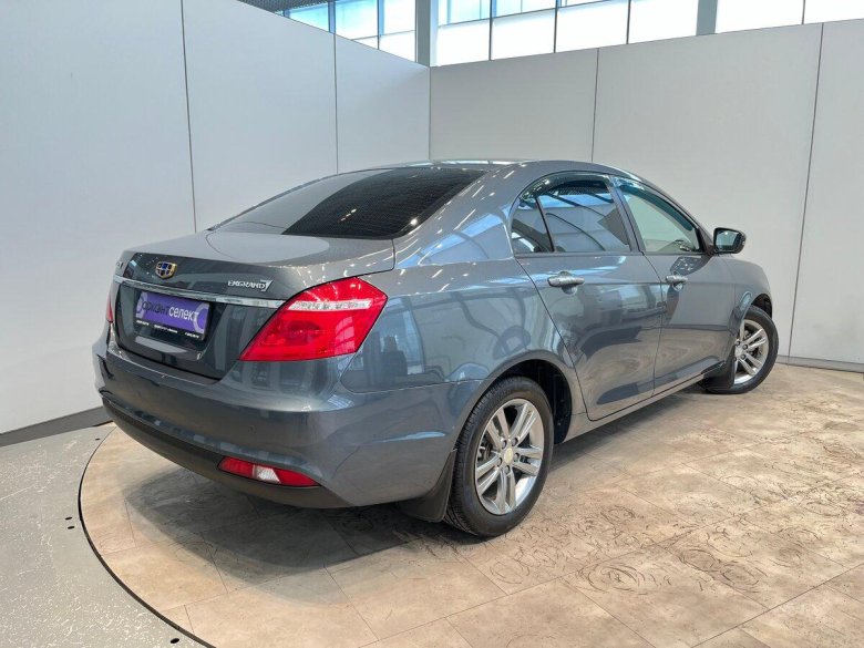 Джили эмгранд 7