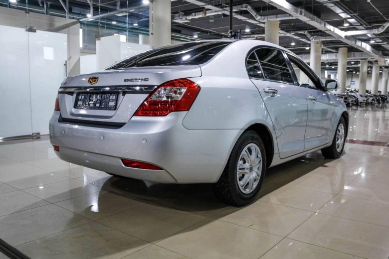 Geely Emgrand ec7 2013