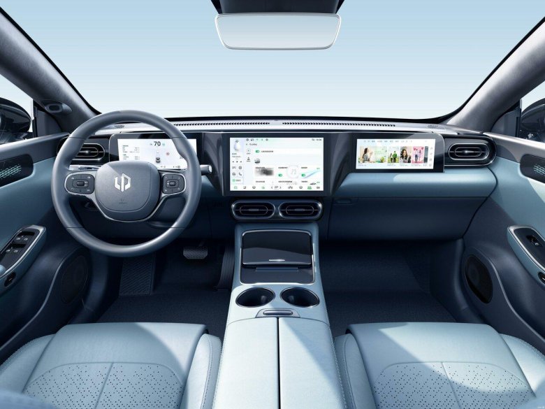 Китайская электромобиль