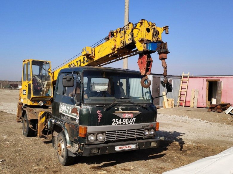 Автокран зеленый