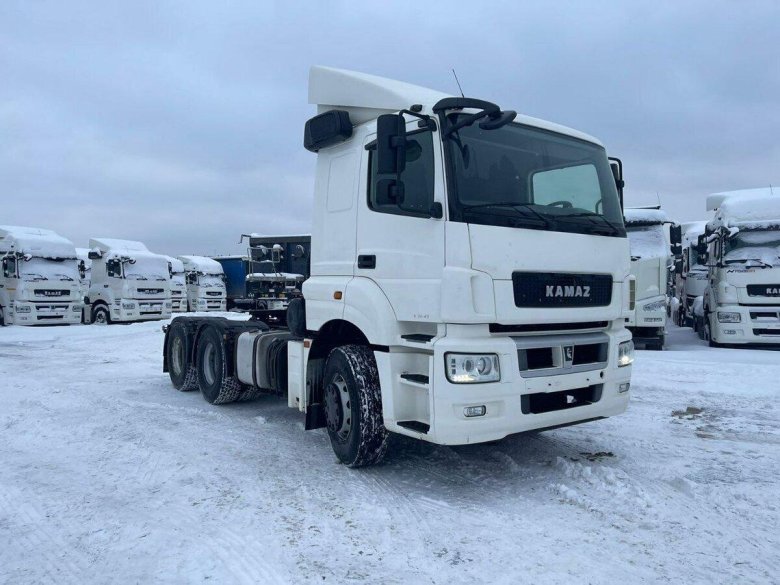Седельный тягач камаз 65206