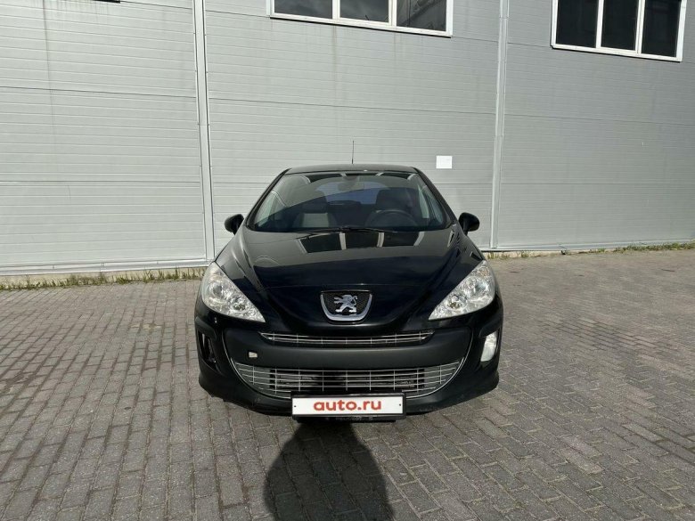 Пежо 308 черная