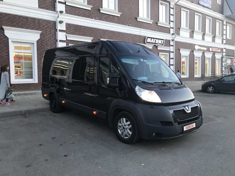 Пежо боксер черный