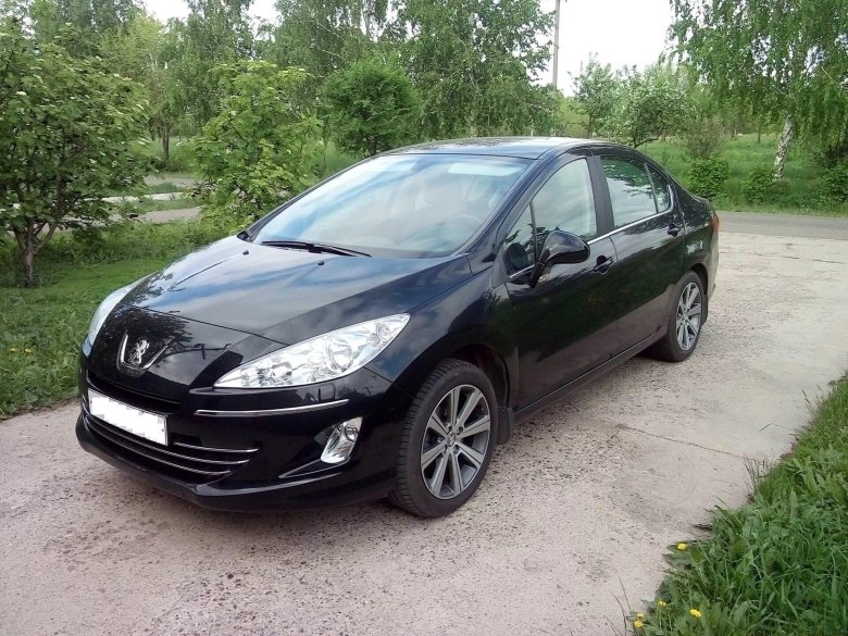 Пежо 408 черный