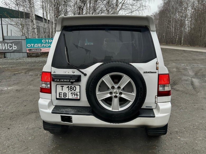 Митсубиси паджеро io