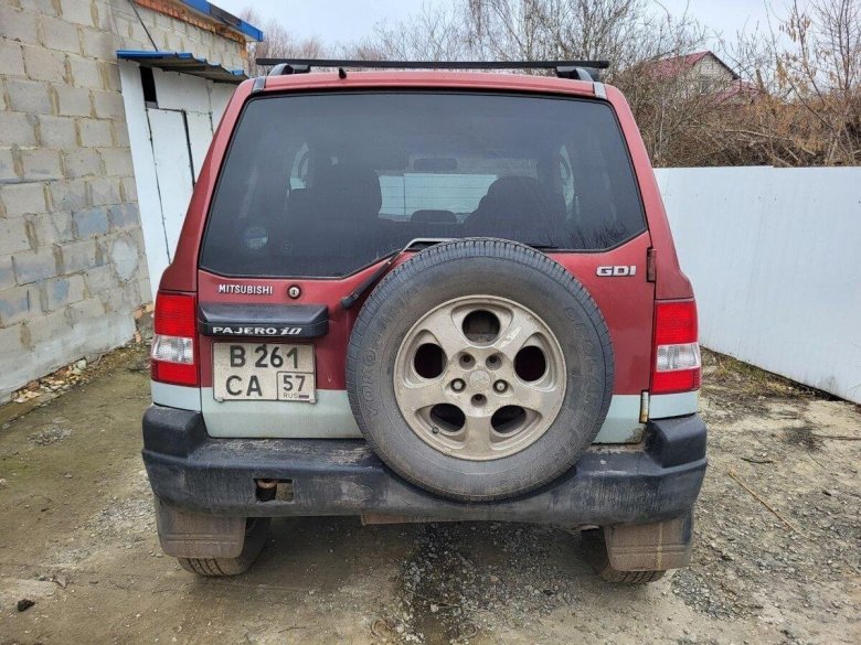 Митсубиси паджеро io