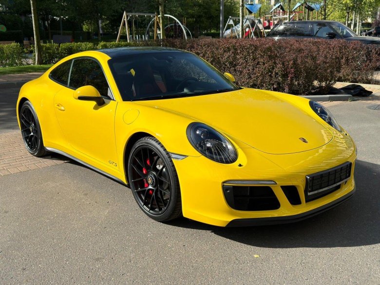 Porsche 911 carrera 4s
