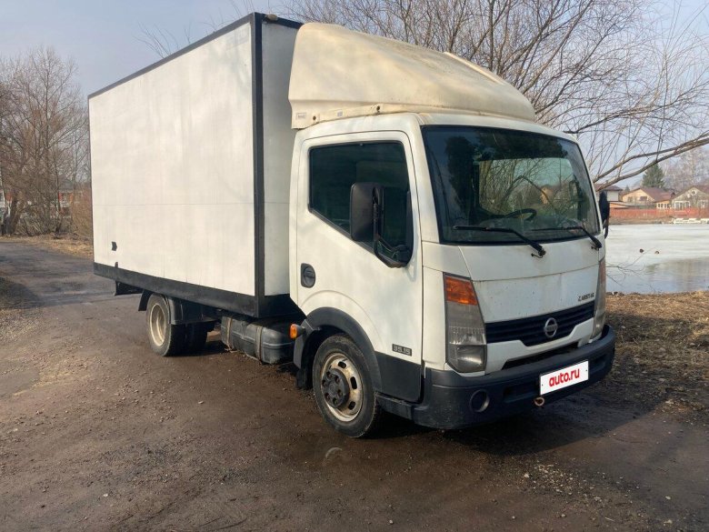 Ниссан грузовой фургон кабстар