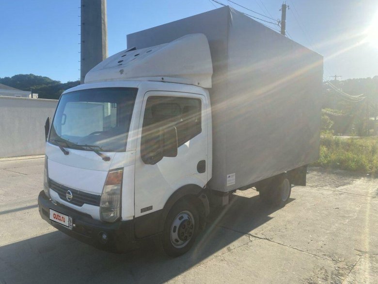 Ниссан грузовой фургон кабстар