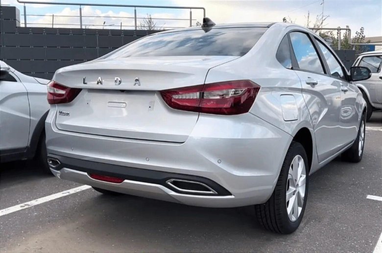 Новая Лада Веста 2023