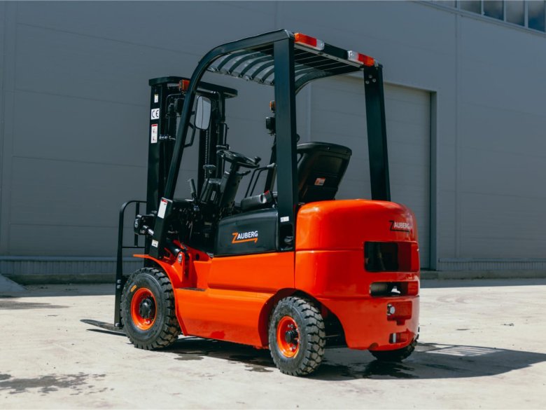 Дизельный вилочный погрузчик