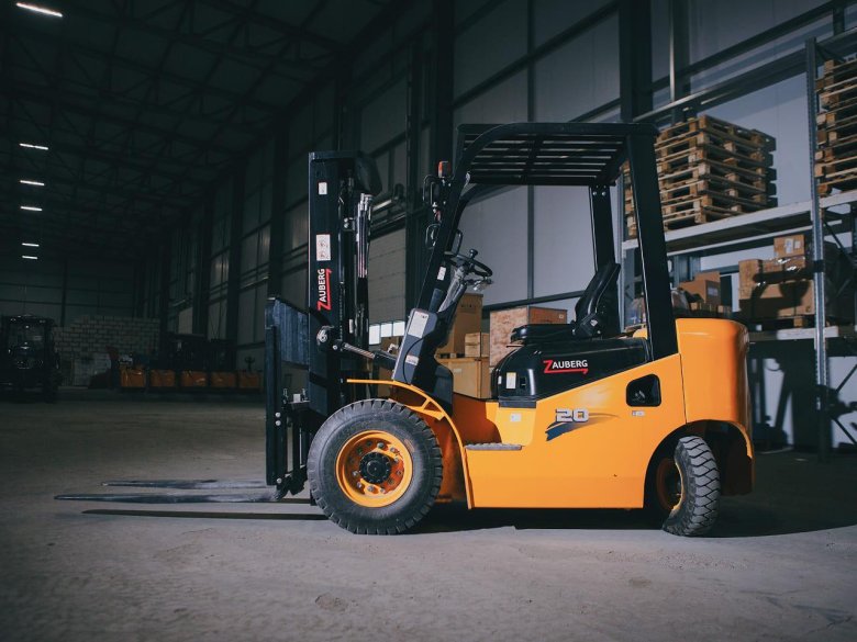 Дизельный вилочный погрузчик