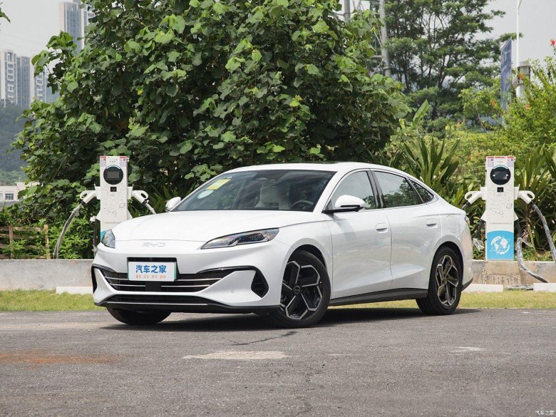 Автомобиль byd