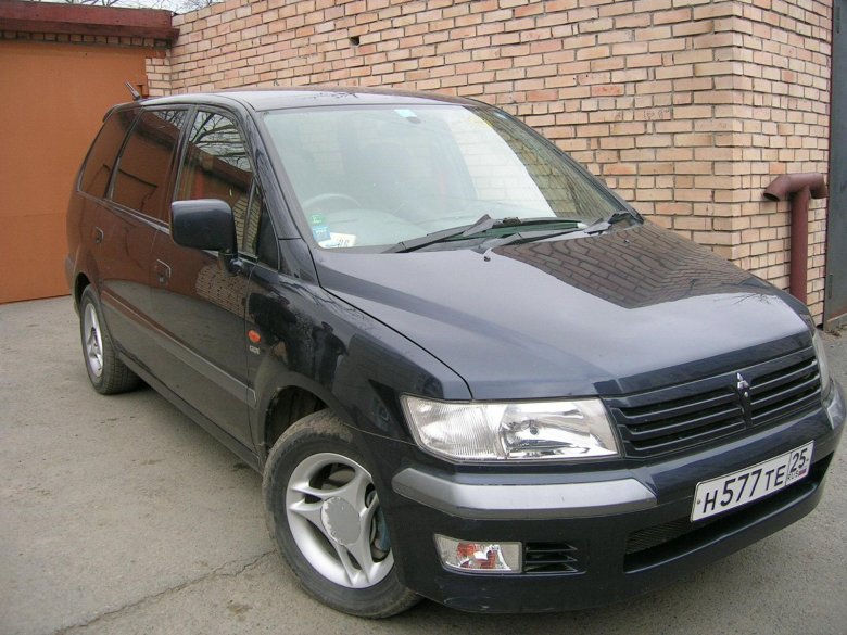 Мицубиши Чариос Гранди 1998