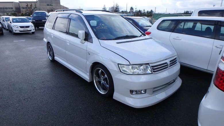 Mitsubishi Chariot Grandis Tuning