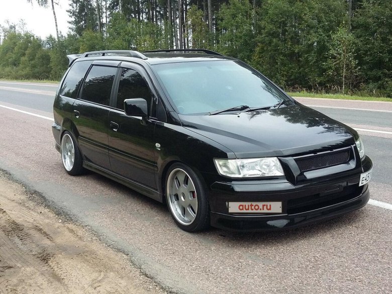 Mitsubishi Chariot Grandis