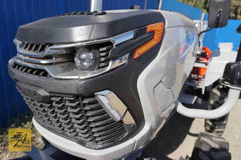 Мини трактор