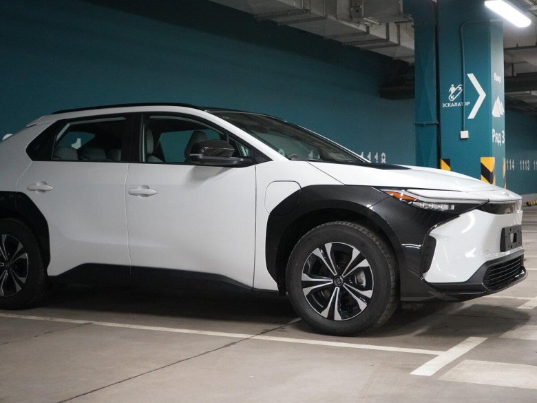 Электрическая тойота