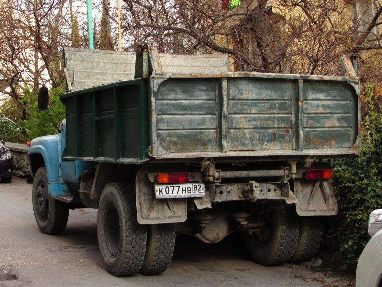 Самосвал зил