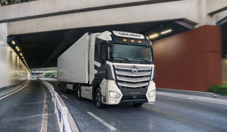 Валдай 45 тягач