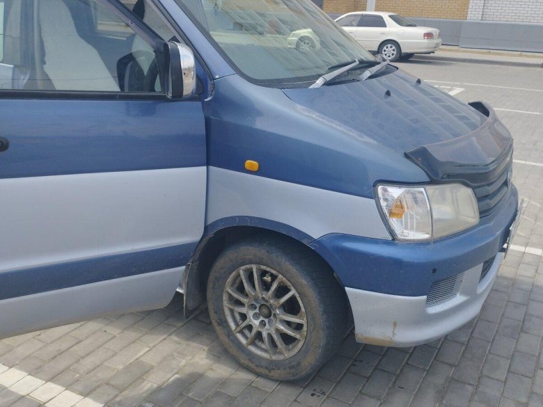 Тойота таун айс ноах 1998