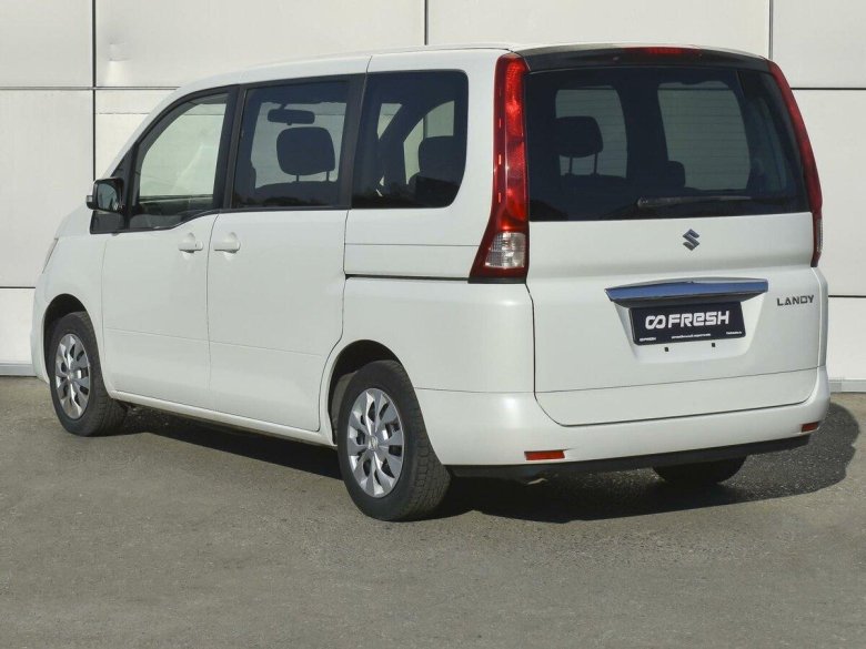 Ниссан Серена с25