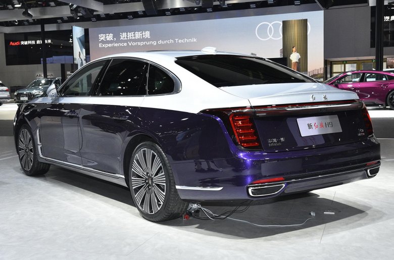Китайский седан hongqi h 9