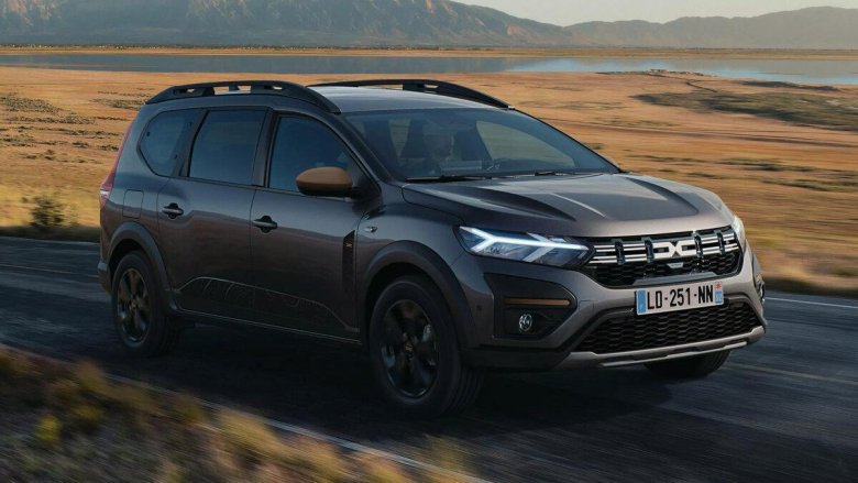 Новый Рено Дачия 2022