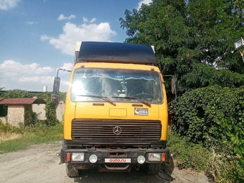 Грузовики мерседес