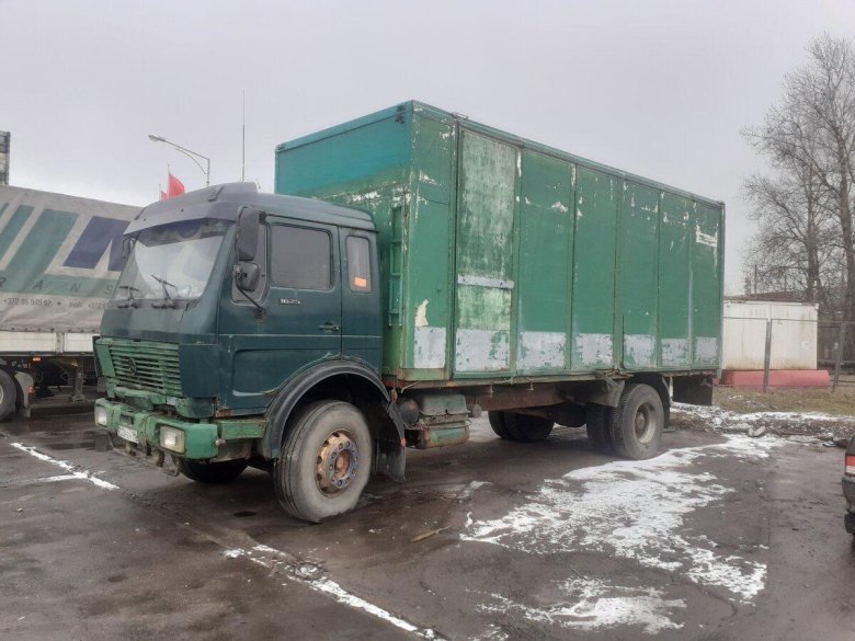 Грузовики мерседес