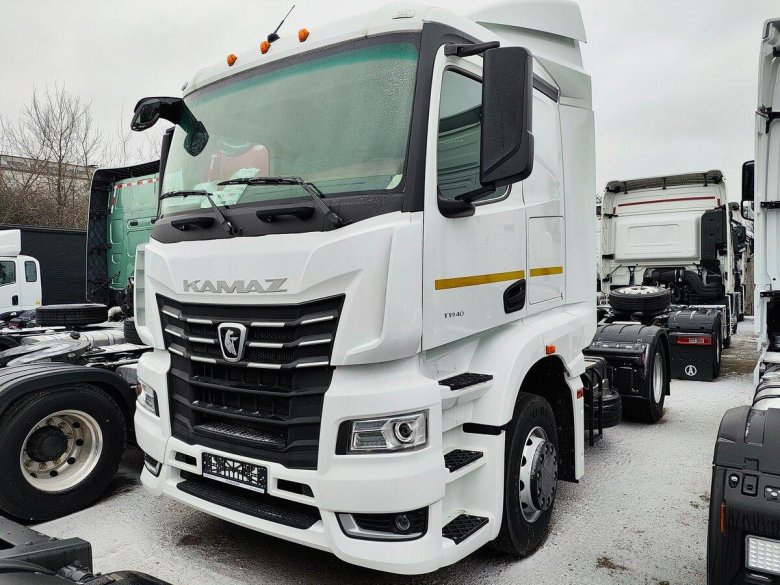 Седельный тягач камаз 54901