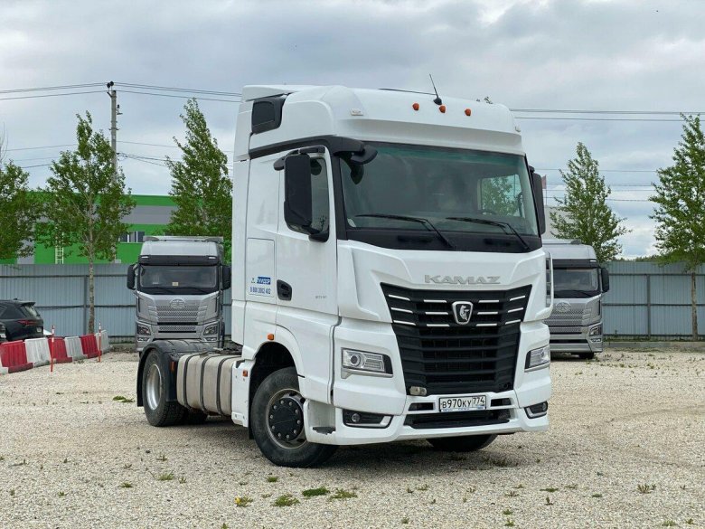 Седельный тягач камаз 54901