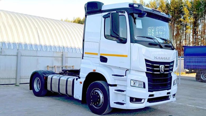 Новый камаз седельный тягач