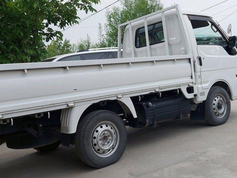 Mazda Bongo бортовой