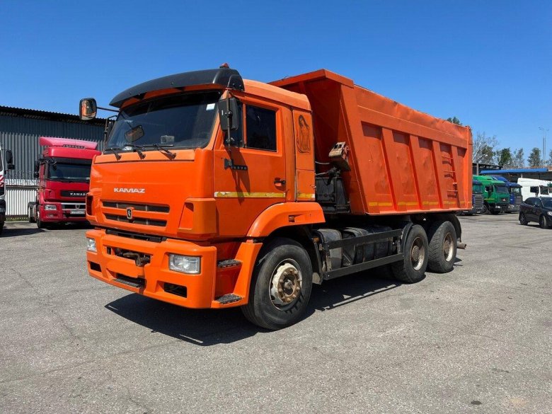 КАМАЗ 6520 самосвал оранжевый
