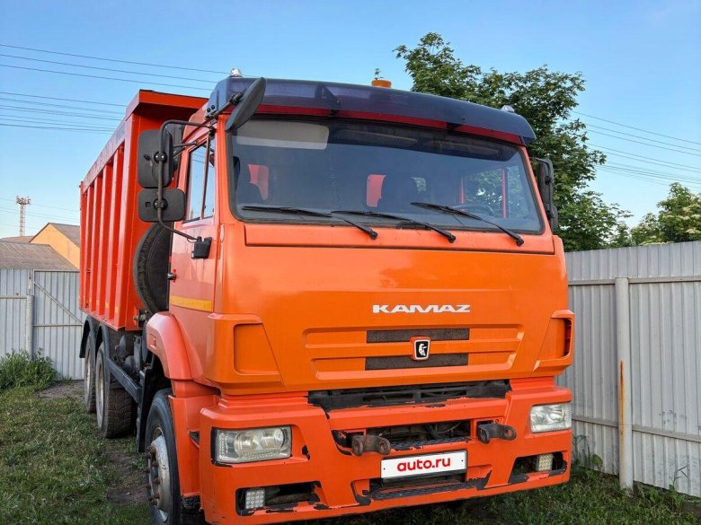 Самосвал камаз 6520