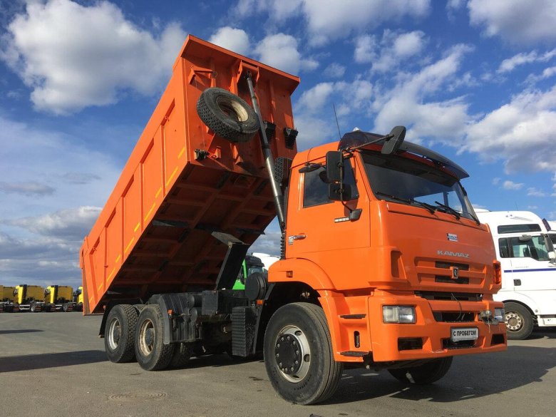 КАМАЗ 6520 самосвал