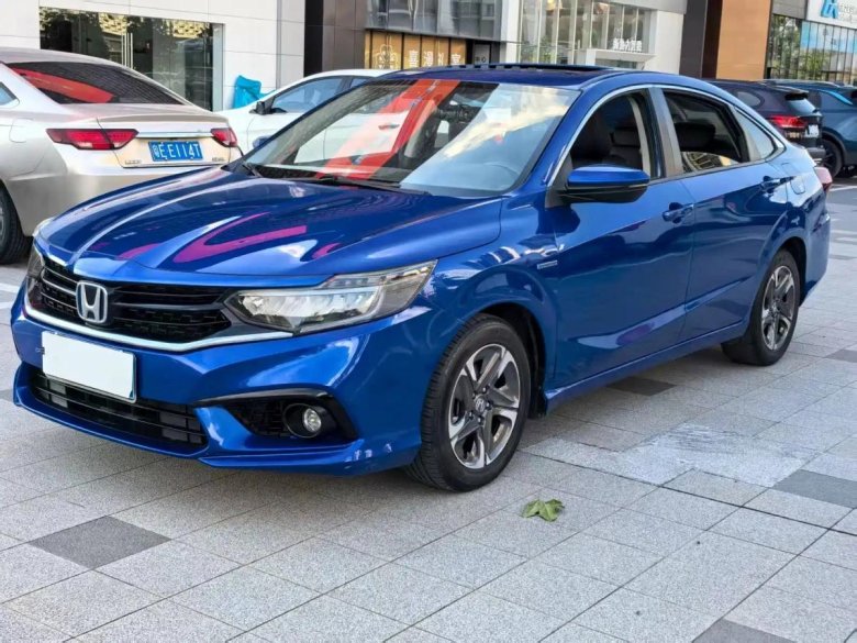 Автомобиль honda