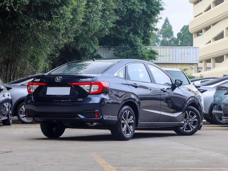 Новые автомобили