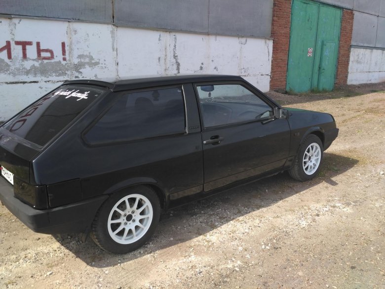 Lada 2108 черная