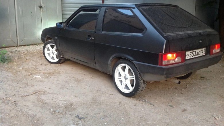 ВАЗ 2108 черная