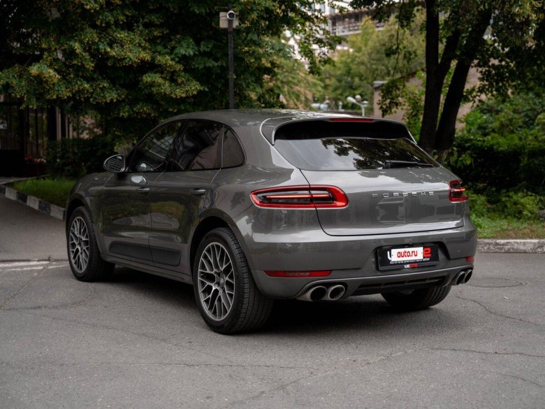 Серый порше