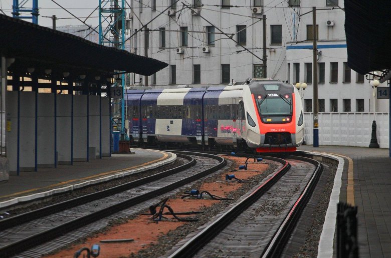 Скоростной поезд «интерсити»