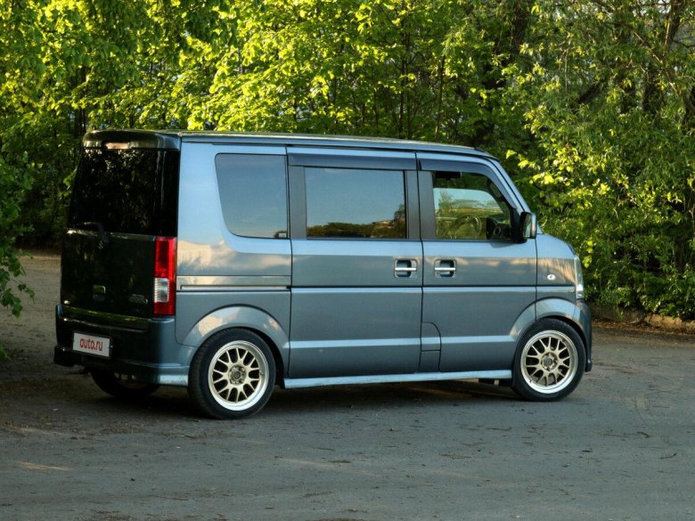 Сузуки Эвери вагон