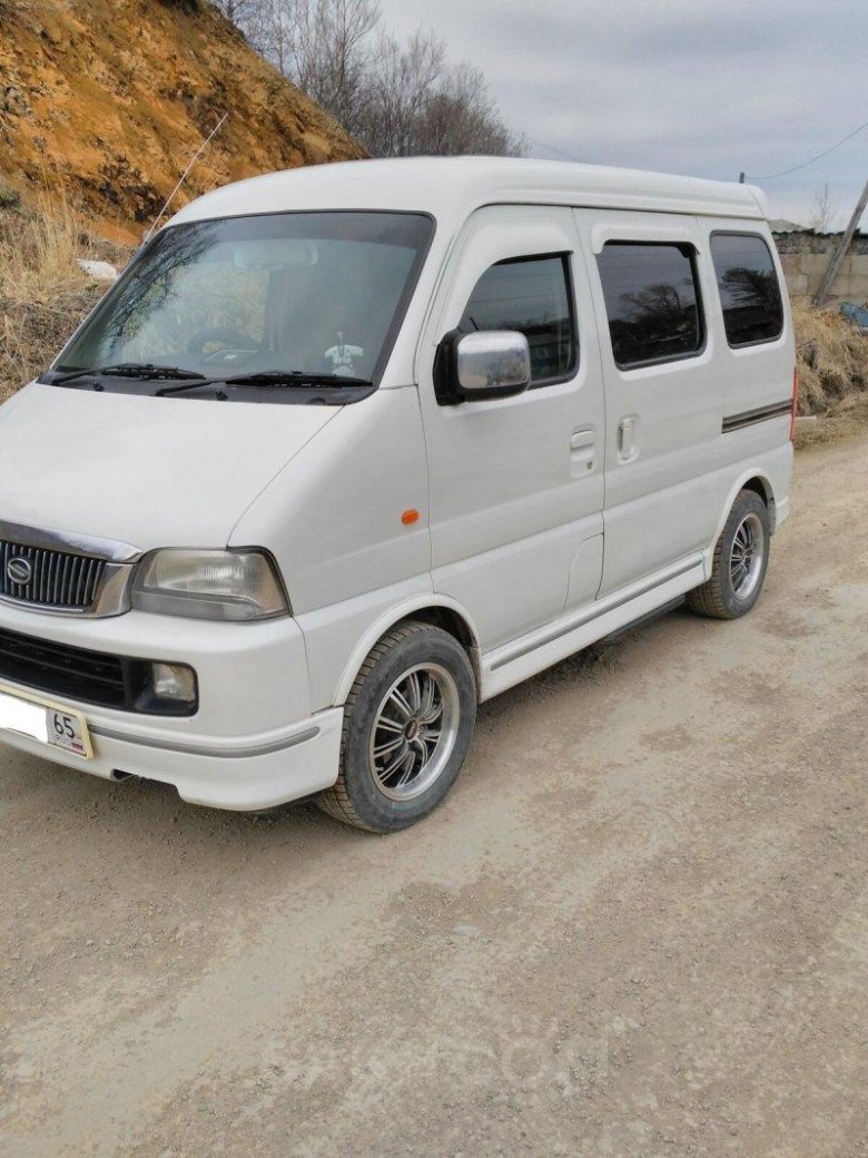 Сузуки Эвери 4/4