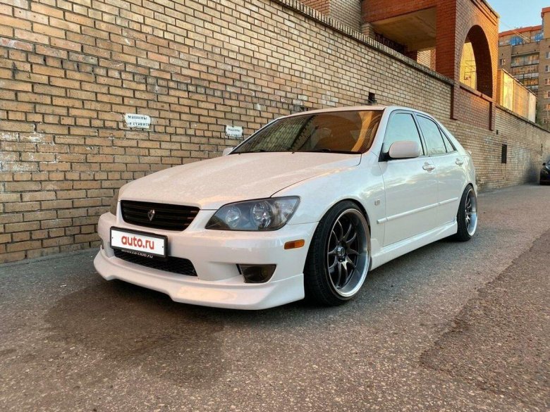 Toyota Altezza 2001