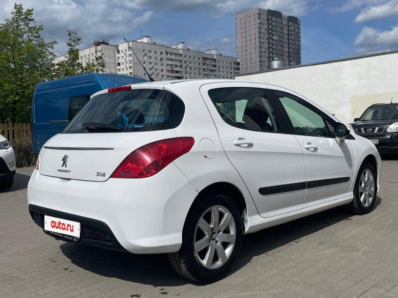 Пежо 308 2012