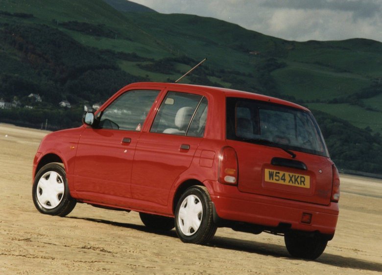 Daihatsu cuore l700 5 дверей