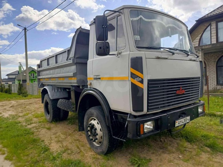 Самосвал маз 5551