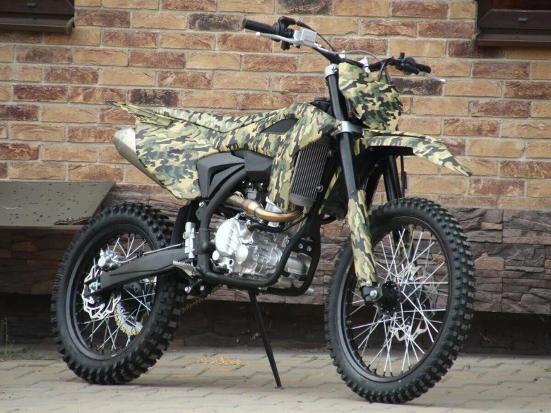Китайский кроссовый мотоцикл